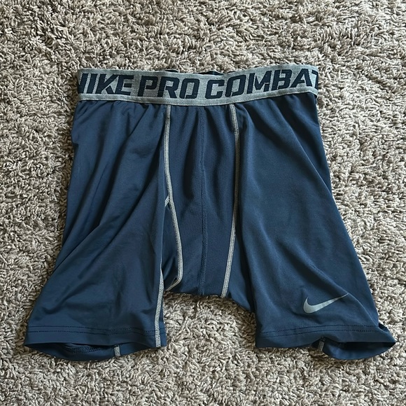 Nike Combat Sliders - Picture 1 of 2
